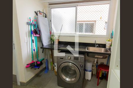 Apartamento à venda com 129m², 4 quartos e 2 vagas Apartamento à venda com 129m², 4 quartos e 2 vagasÁrea de Serviço