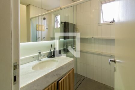 Apartamento à venda com 129m², 4 quartos e 2 vagas Apartamento à venda com 129m², 4 quartos e 2 vagasBanheiro da Suíte 3