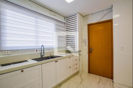 Apartamento à venda com 345m², 3 quartos e 6 vagas Apartamento à venda com 345m², 3 quartos e 6 vagasCozinha