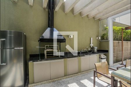 Apartamento à venda com 345m², 3 quartos e 6 vagas Apartamento à venda com 345m², 3 quartos e 6 vagasÁrea comum - Churrasqueira