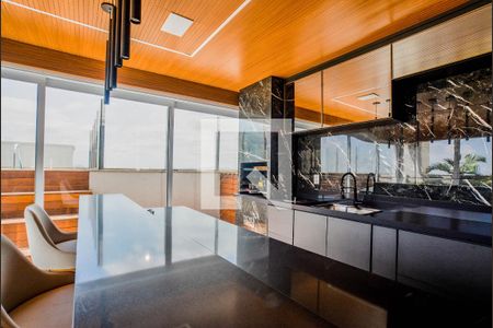 Apartamento à venda com 345m², 3 quartos e 6 vagas Apartamento à venda com 345m², 3 quartos e 6 vagasÁrea gourmet