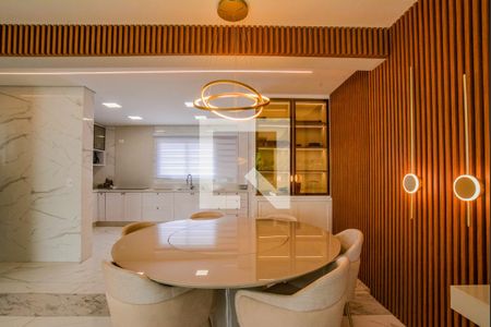 Apartamento à venda com 345m², 3 quartos e 6 vagas Apartamento à venda com 345m², 3 quartos e 6 vagasSala de Jantar