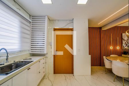 Apartamento à venda com 345m², 3 quartos e 6 vagas Apartamento à venda com 345m², 3 quartos e 6 vagasCozinha