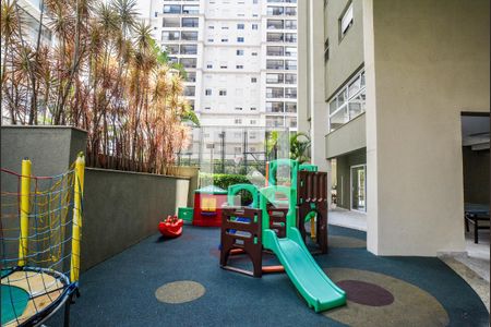 Apartamento à venda com 345m², 3 quartos e 6 vagas Apartamento à venda com 345m², 3 quartos e 6 vagasÁrea comum - Playground