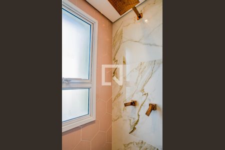 Apartamento à venda com 345m², 3 quartos e 6 vagas Apartamento à venda com 345m², 3 quartos e 6 vagasBanheiro da Suíte 1