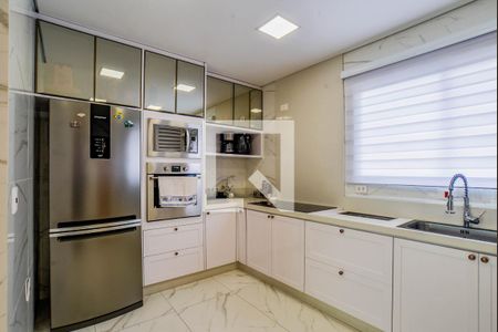 Apartamento à venda com 345m², 3 quartos e 6 vagas Apartamento à venda com 345m², 3 quartos e 6 vagasCozinha