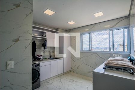 Apartamento à venda com 345m², 3 quartos e 6 vagas Apartamento à venda com 345m², 3 quartos e 6 vagasÁrea de Serviço