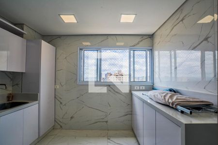 Apartamento à venda com 345m², 3 quartos e 6 vagas Apartamento à venda com 345m², 3 quartos e 6 vagasÁrea de Serviço