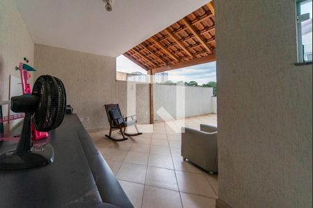 Apartamento à venda com 100m², 2 quartos e 1 vagaCobertura