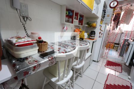 Apartamento à venda com 69m², 3 quartos e 2 vagasCozinha