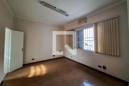 Casa à venda com 559m², 8 quartos e 4 vagas Casa à venda com 559m², 8 quartos e 4 vagasQuarto 3