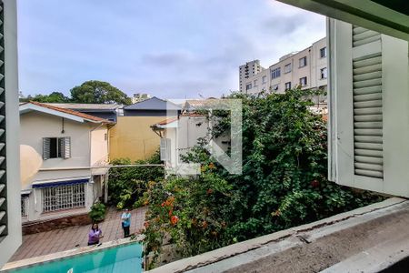 Casa à venda com 559m², 8 quartos e 4 vagas Casa à venda com 559m², 8 quartos e 4 vagasVista