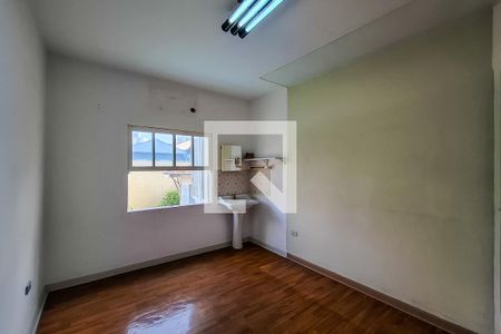 Casa à venda com 559m², 8 quartos e 4 vagas Casa à venda com 559m², 8 quartos e 4 vagasQuarto 8
