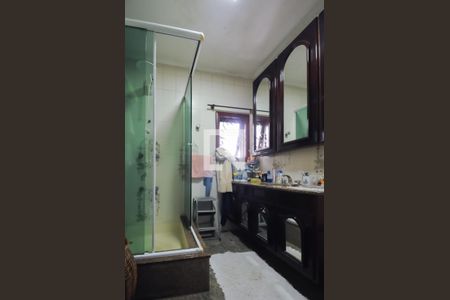 Casa à venda com 300m², 3 quartos e 3 vagas Casa à venda com 300m², 3 quartos e 3 vagasBanheiro da Suíte