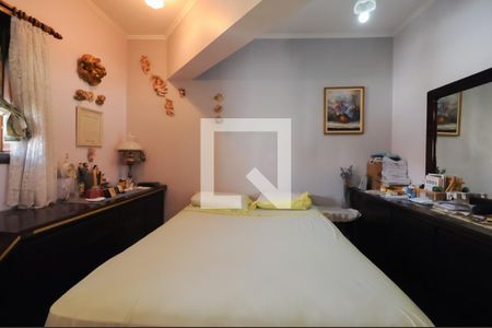 Casa à venda com 300m², 3 quartos e 3 vagas Casa à venda com 300m², 3 quartos e 3 vagasQuarto 1 ( Suíte )