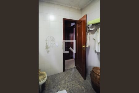 Casa à venda com 300m², 3 quartos e 3 vagas Casa à venda com 300m², 3 quartos e 3 vagasBanheiro da Suíte