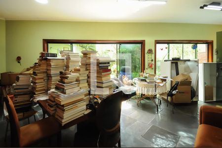 Casa à venda com 300m², 3 quartos e 3 vagas Casa à venda com 300m², 3 quartos e 3 vagasSala 2