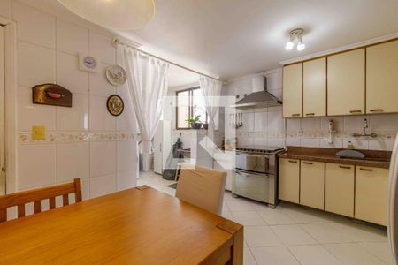 Apartamento à venda com 270m², 5 quartos e 4 vagasCozinha