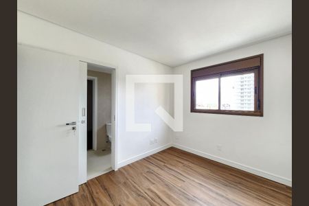 Apartamento à venda com 270m², 4 quartos e 4 vagasQuarto 3