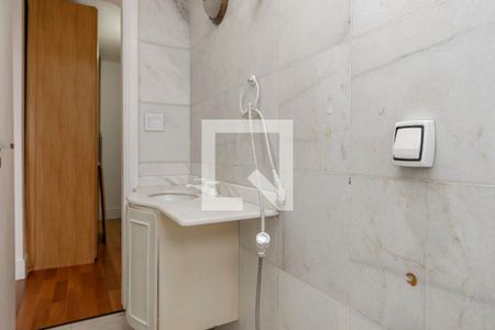 Apartamento à venda com 197m², 3 quartos e 2 vagas Apartamento à venda com 197m², 3 quartos e 2 vagasBanheiro da Suíte