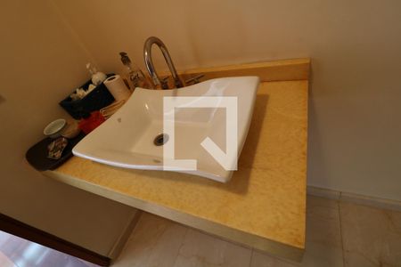 Apartamento para alugar com 260m², 4 quartos e 4 vagasLavabo