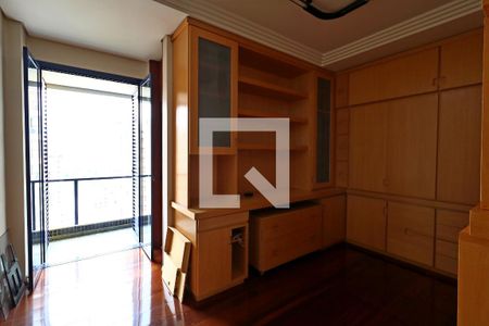 Apartamento para alugar com 260m², 4 quartos e 4 vagasSuíte 2