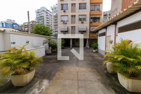 Apartamento à venda com 90m², 2 quartos e 1 vaga Apartamento à venda com 90m², 2 quartos e 1 vagaÁrea comum