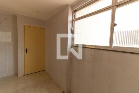 Apartamento à venda com 90m², 2 quartos e 1 vaga Apartamento à venda com 90m², 2 quartos e 1 vagaCozinha e Área de Serviço