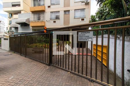 Apartamento à venda com 90m², 2 quartos e 1 vaga Apartamento à venda com 90m², 2 quartos e 1 vagaFachada