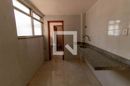 Apartamento à venda com 90m², 2 quartos e 1 vaga Apartamento à venda com 90m², 2 quartos e 1 vagaCozinha e Área de Serviço