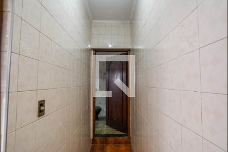 Casa à venda com 256m², 4 quartos e 1 vaga Casa à venda com 256m², 4 quartos e 1 vagaCorredor