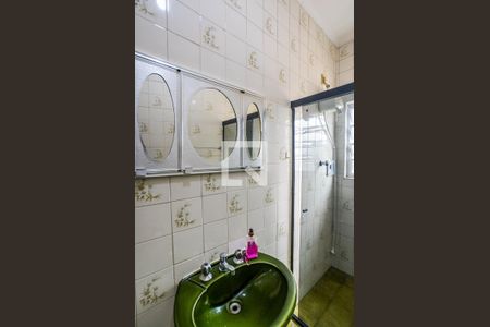 Casa à venda com 256m², 4 quartos e 1 vaga Casa à venda com 256m², 4 quartos e 1 vagaBanheiro Social