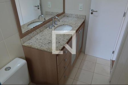 Apartamento à venda com 110m², 3 quartos e 2 vagasBanheiro da Suíte 2