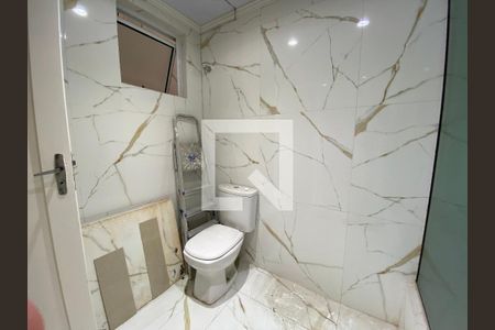 Apartamento à venda com 103m², 3 quartos e sem vagaBanheiro 2