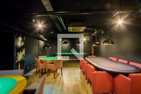 Apartamento à venda com 232m², 4 quartos e 4 vagas Apartamento à venda com 232m², 4 quartos e 4 vagasÁrea comum - Espaço de jogos