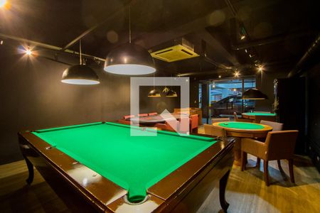 Apartamento à venda com 232m², 4 quartos e 4 vagas Apartamento à venda com 232m², 4 quartos e 4 vagasÁrea comum - Espaço de jogos