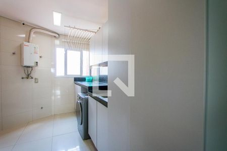 Apartamento à venda com 232m², 4 quartos e 4 vagas Apartamento à venda com 232m², 4 quartos e 4 vagasÁrea de Serviço