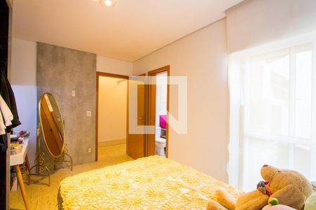 Apartamento à venda com 232m², 4 quartos e 4 vagas Apartamento à venda com 232m², 4 quartos e 4 vagasQuarto 3 - Suíte