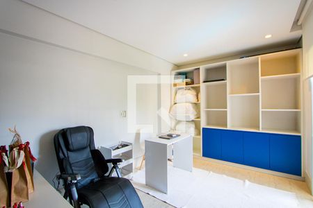 Apartamento à venda com 232m², 4 quartos e 4 vagas Apartamento à venda com 232m², 4 quartos e 4 vagasQuarto 4 - Suíte