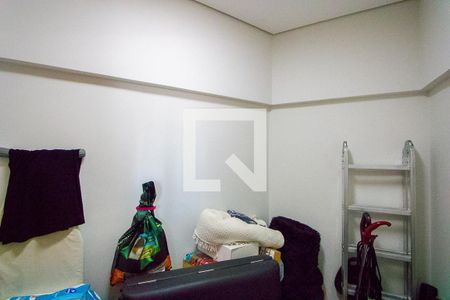 Apartamento à venda com 232m², 4 quartos e 4 vagas Apartamento à venda com 232m², 4 quartos e 4 vagasQuarto de serviço