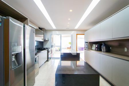 Apartamento à venda com 232m², 4 quartos e 4 vagas Apartamento à venda com 232m², 4 quartos e 4 vagasCozinha