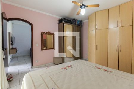 Casa à venda com 205m², 3 quartos e 3 vagas Casa à venda com 205m², 3 quartos e 3 vagasQuarto 2