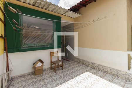 Casa à venda com 205m², 3 quartos e 3 vagas Casa à venda com 205m², 3 quartos e 3 vagasVaranda da Área de Serviço