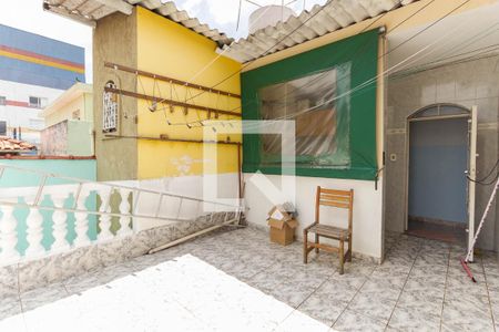 Casa à venda com 205m², 3 quartos e 3 vagas Casa à venda com 205m², 3 quartos e 3 vagasVaranda da Área de Serviço