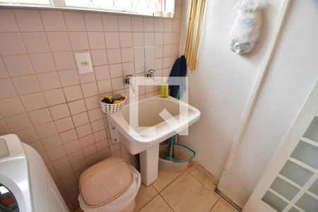 Casa à venda com 302m², 4 quartos e 4 vagasÁrea de Serviço