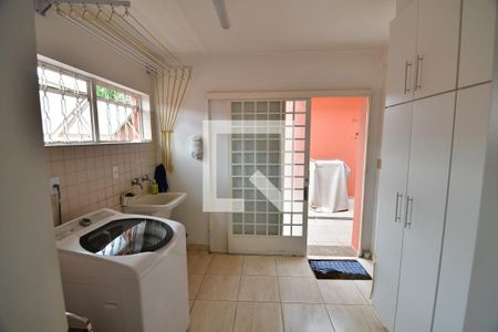 Casa à venda com 302m², 4 quartos e 4 vagasÁrea de Serviço