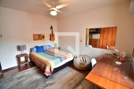 Casa à venda com 302m², 4 quartos e 4 vagasQuarto 2