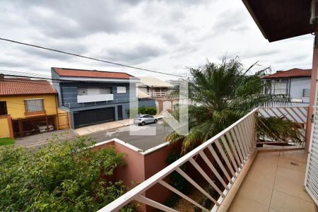 Casa à venda com 302m², 4 quartos e 4 vagasQuarto 3 - Suíte Sacada