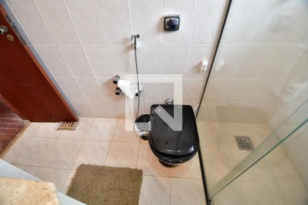 Casa à venda com 302m², 4 quartos e 4 vagasBanheiro 2