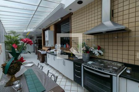 Casa de condomínio para alugar com 800m², 5 quartos e 6 vagas Casa de condomínio para alugar com 800m², 5 quartos e 6 vagasCozinha externa